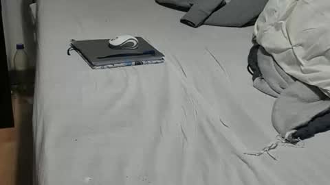 olivier_21 online show from October 2025 01:56:01 AM