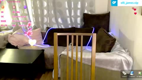 ollie_jamess online show from June 2026 09:29:02 PM