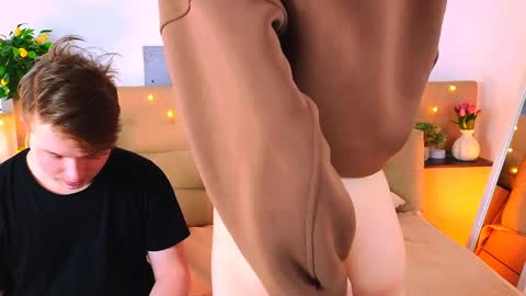 Olli and Stiw online show from April 2026 06:19:01 AM