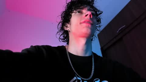 Snapshot of olliver___y chatting on January 2025 05:35:02 AM online show from January 2025 05:35:02 AM