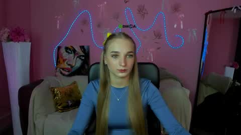 Ollivia online show from May 2026 05:56:02 AM