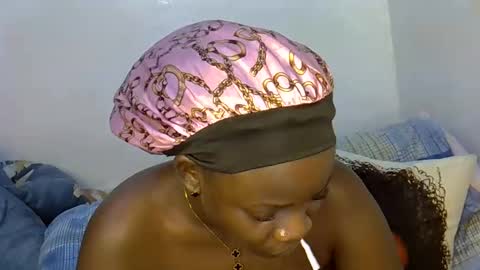 Snapshot of ollleina chatting on February 2026 06:55:02 PM ollleina online show from February 2026 06:55:02 PM