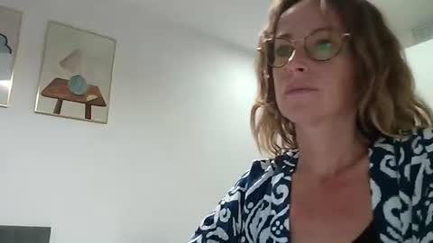 olyra11 online show from July 2026 05:56:01 PM