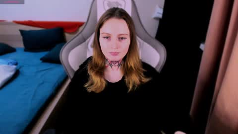 on_yxxx online show from December 2024 05:15:02 PM