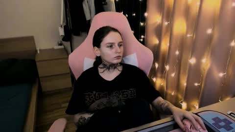 on_yxxx online show from September 2025 07:58:01 PM