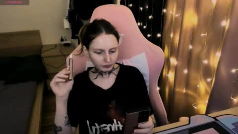 on_yxxx online show from October 2025 06:32:02 PM