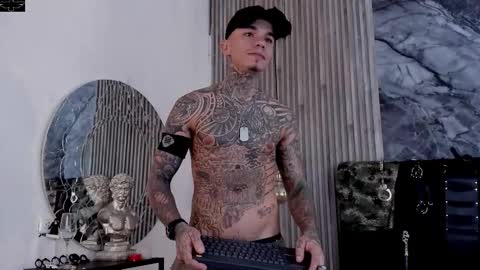     ... online show from October 2025 07:33:01 PM