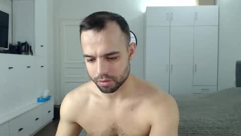 onebestlover online show from April 2026 08:26:01 AM