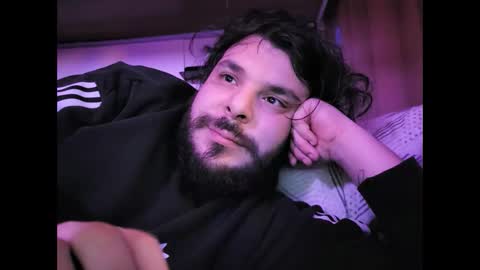 onecrew1 online show from December 2024 12:39:01 AM