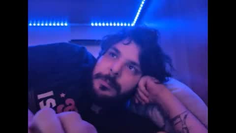 onecrew1 online show from September 2025 06:11:02 PM