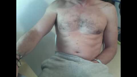 Snapshot of oneeedge chatting on March 2026 03:17:01 PM Edge online show from March 2026 03:17:01 PM