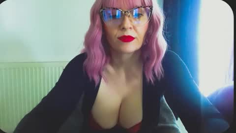 Nicol online show from May 2026 11:15:01 AM