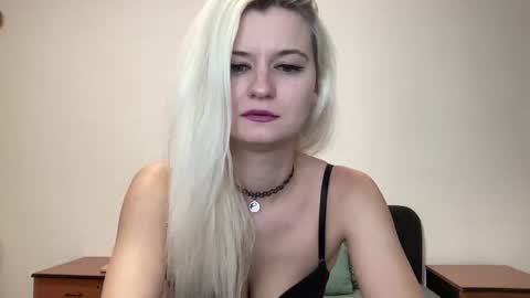 Snapshot of onika_cox chatting on September 2025 11:15:01 PM Onika online show from September 2025 11:15:01 PM