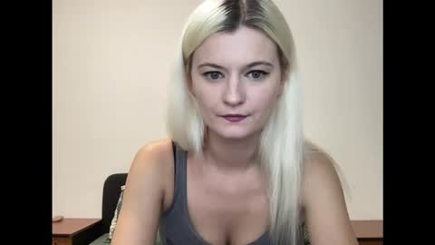 Snapshot of onika_cox chatting on September 2025 09:59:02 PM Onika online show from September 2025 09:59:02 PM