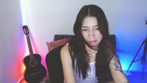 Snapshot of onlily chatting on December 2025 07:43:02 PM onlily online show from December 2025 07:43:02 PM