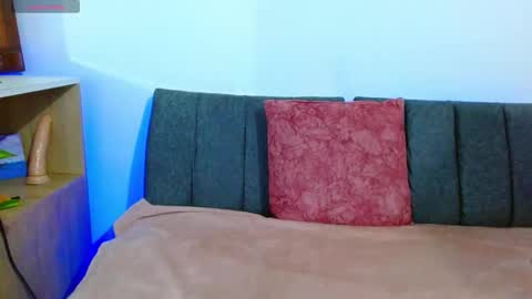 onlily online show from March 2026 12:06:01 AM