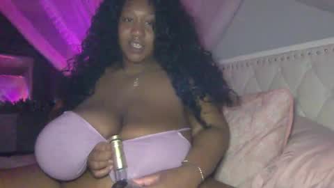 onlineerica online show from November 2025 06:55:01 AM