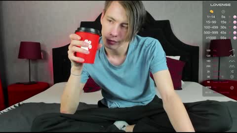 Erick  online show from February 2025 04:46:01 PM