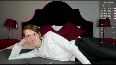 Erick  online show from February 2025 10:19:02 PM