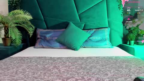 Erick  online show from February 2025 07:28:02 PM