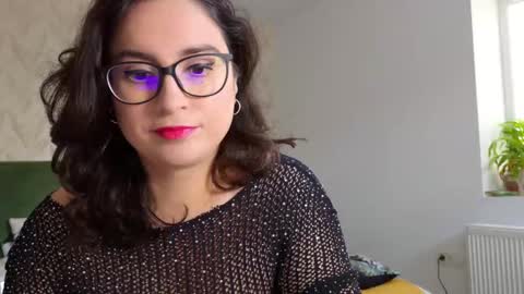 Snapshot of onlyella92_ chatting on November 2025 10:32:02 AM onlyella92_ online show from November 2025 10:32:02 AM