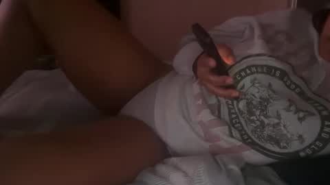 onlyinurdreams00 online show from October 2025 03:09:02 AM