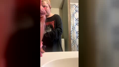 Onyx online show from March 2026 11:33:01 PM