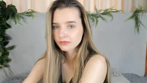 onyxvespera online show from May 2026 06:10:01 AM