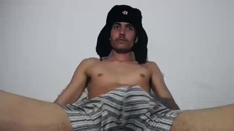 Snapshot of onzas_ chatting on September 2025 10:24:02 PM onzas_ online show from September 2025 10:24:02 PM