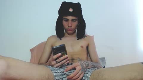 Snapshot of onzas_ chatting on October 2025 07:15:01 PM onzas_ online show from October 2025 07:15:01 PM