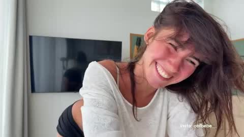 Snapshot of oofbabe__ chatting on May 2026 06:42:02 AM Helen online show from May 2026 06:42:02 AM