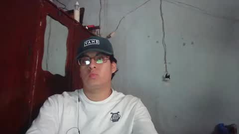 oomaurooo online show from December 2024 09:43:02 PM