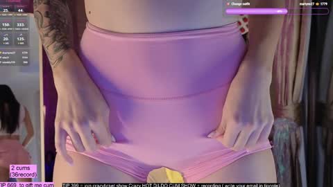 Snapshot of oooops__ chatting on December 2024 10:10:01 PM Eva online show from December 2024 10:10:01 PM