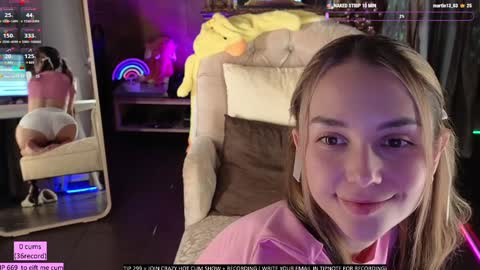 Snapshot of oooops__ chatting on December 2024 07:14:01 PM Eva online show from December 2024 07:14:01 PM