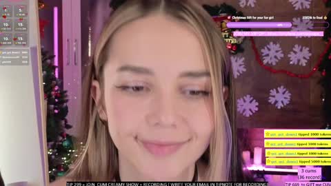 Snapshot of oooops__ chatting on December 2024 10:03:02 PM Eva online show from December 2024 10:03:02 PM