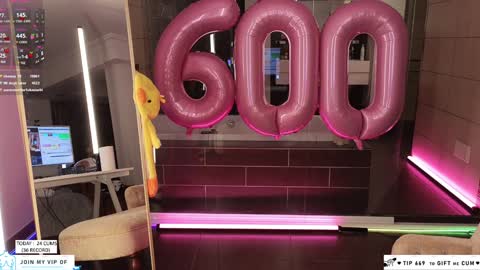 Snapshot of oooops__ chatting on January 2025 08:19:02 PM Eva online show from January 2025 08:19:02 PM