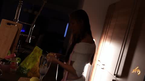 Snapshot of oooops__ chatting on January 2025 07:14:02 PM Eva online show from January 2025 07:14:02 PM