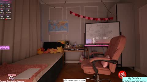 Snapshot of oooops__ chatting on September 2025 03:14:01 PM Eva online show from September 2025 03:14:01 PM