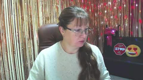 Vanessa online show from October 2025 05:05:01 AM