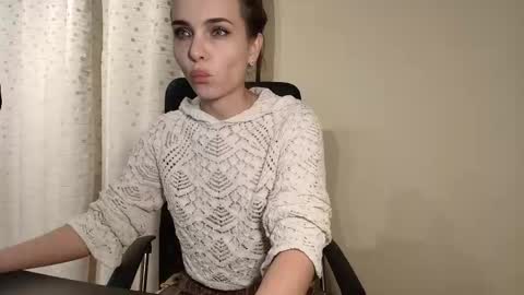 ophelia blue online show from October 2025 03:52:01 PM