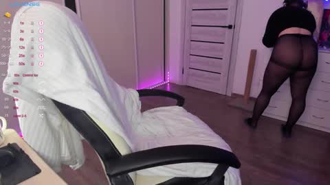 Ophelia online show from March 2025 06:16:02 AM