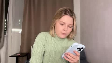 Snapshot of opheliaritz chatting on November 2025 03:04:01 PM Ophelia online show from November 2025 03:04:01 PM