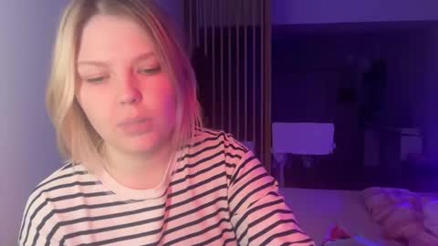 Snapshot of opheliaritz chatting on December 2025 04:36:01 PM Ophelia online show from December 2025 04:36:01 PM