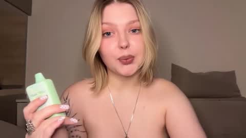 Snapshot of opheliaritz chatting on February 2026 09:07:01 PM Ophelia online show from February 2026 09:07:01 PM