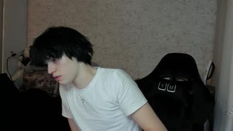 Bella and John online show from December 2025 05:13:01 AM