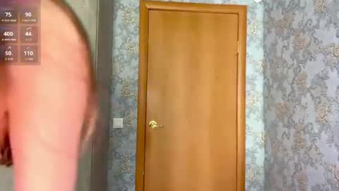 Yesenia online show from July 2026 07:12:01 AM