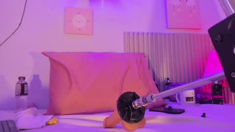 Snapshot of ori_whore chatting on March 2026 08:26:33 AM ori_whore online show from March 2026 08:26:33 AM