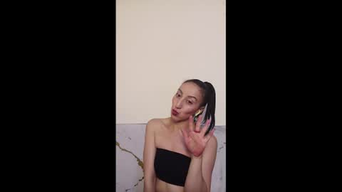 Snapshot of oriana_111 chatting on June 2026 01:58:01 AM oriana_111 online show from June 2026 01:58:01 AM