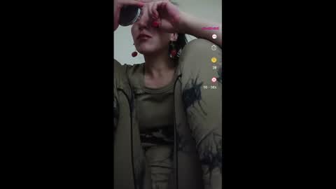Snapshot of oriana_111 chatting on July 2026 05:00:02 AM oriana_111 online show from July 2026 05:00:02 AM