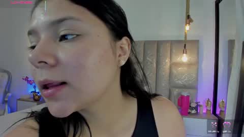 Snapshot of oriana_guzman chatting on July 2026 11:15:01 PM Miss Guzman online show from July 2026 11:15:01 PM